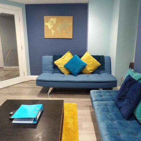 Lovely 3 Bedroom Apartment With Private Garden In Edinburgh City Centre Buitenkant foto