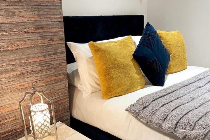 Lovely 3 Bedroom Apartment With Private Garden In Edinburgh City Centre Buitenkant foto