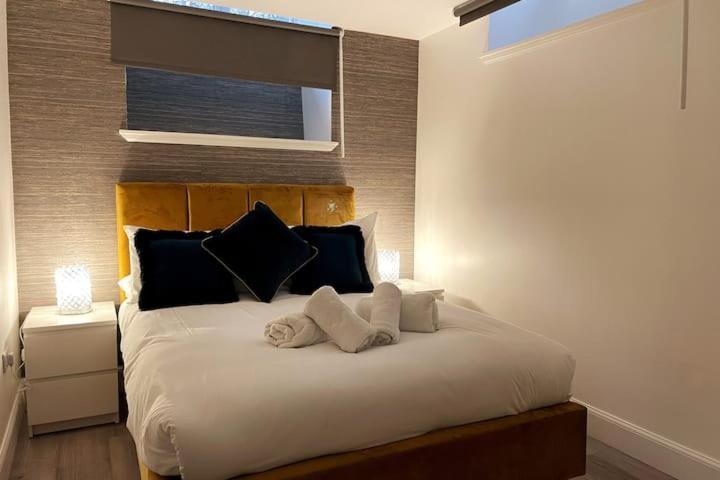 Lovely 3 Bedroom Apartment With Private Garden In Edinburgh City Centre Buitenkant foto