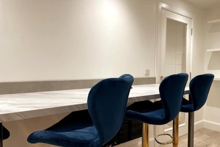 Lovely 3 Bedroom Apartment With Private Garden In Edinburgh City Centre Buitenkant foto