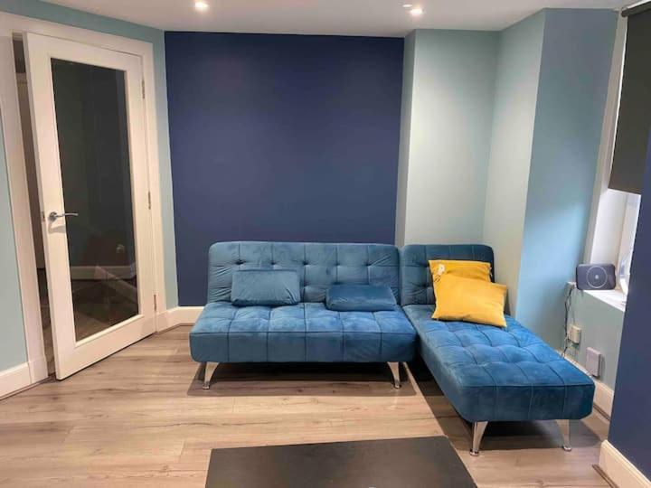 Lovely 3 Bedroom Apartment With Private Garden In Edinburgh City Centre Buitenkant foto