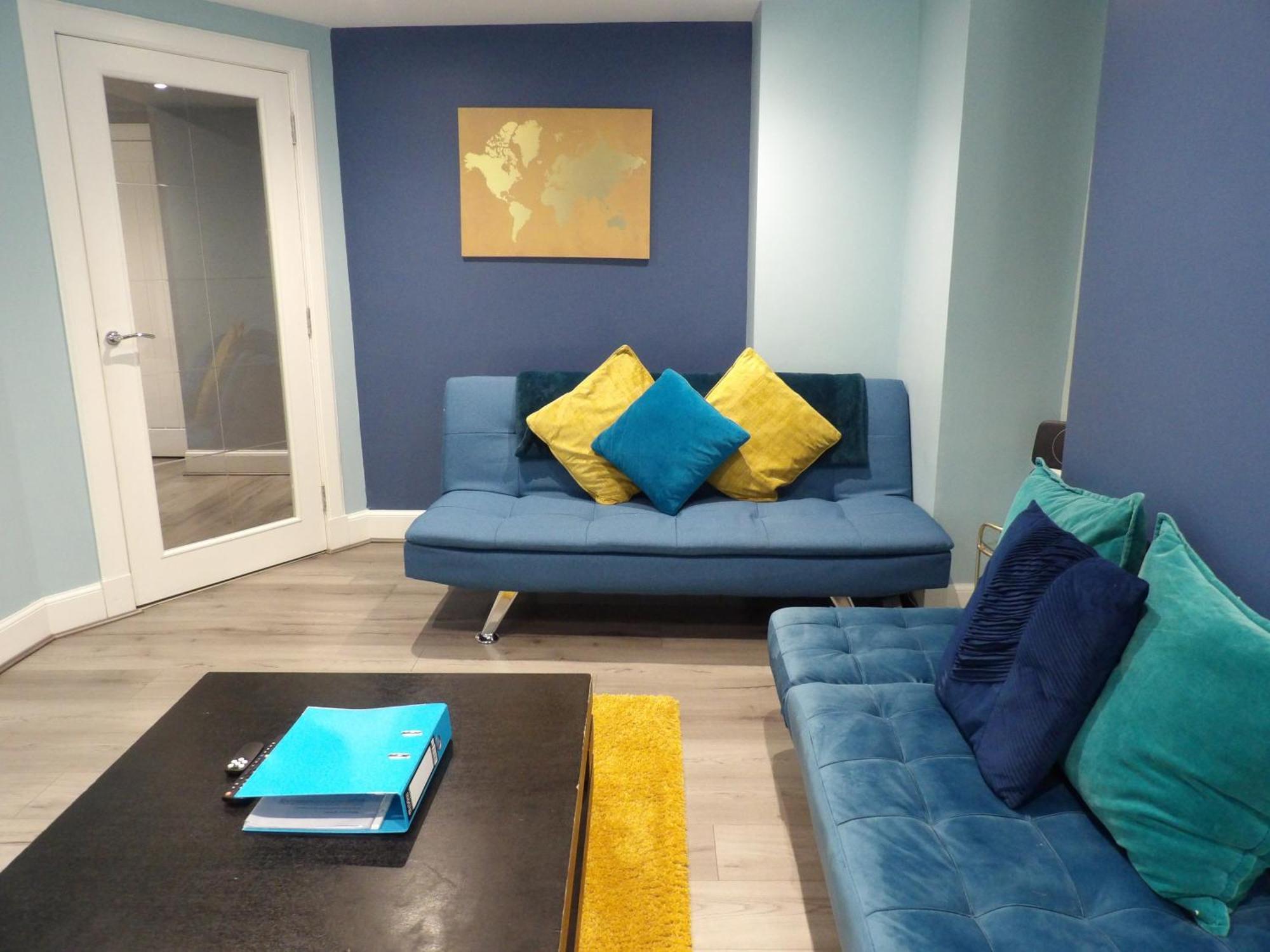 Lovely 3 Bedroom Apartment With Private Garden In Edinburgh City Centre Buitenkant foto