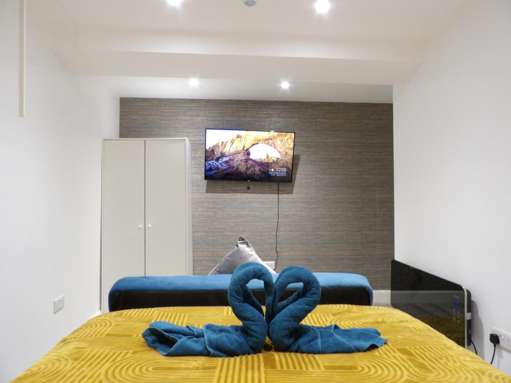 Lovely 3 Bedroom Apartment With Private Garden In Edinburgh City Centre Buitenkant foto