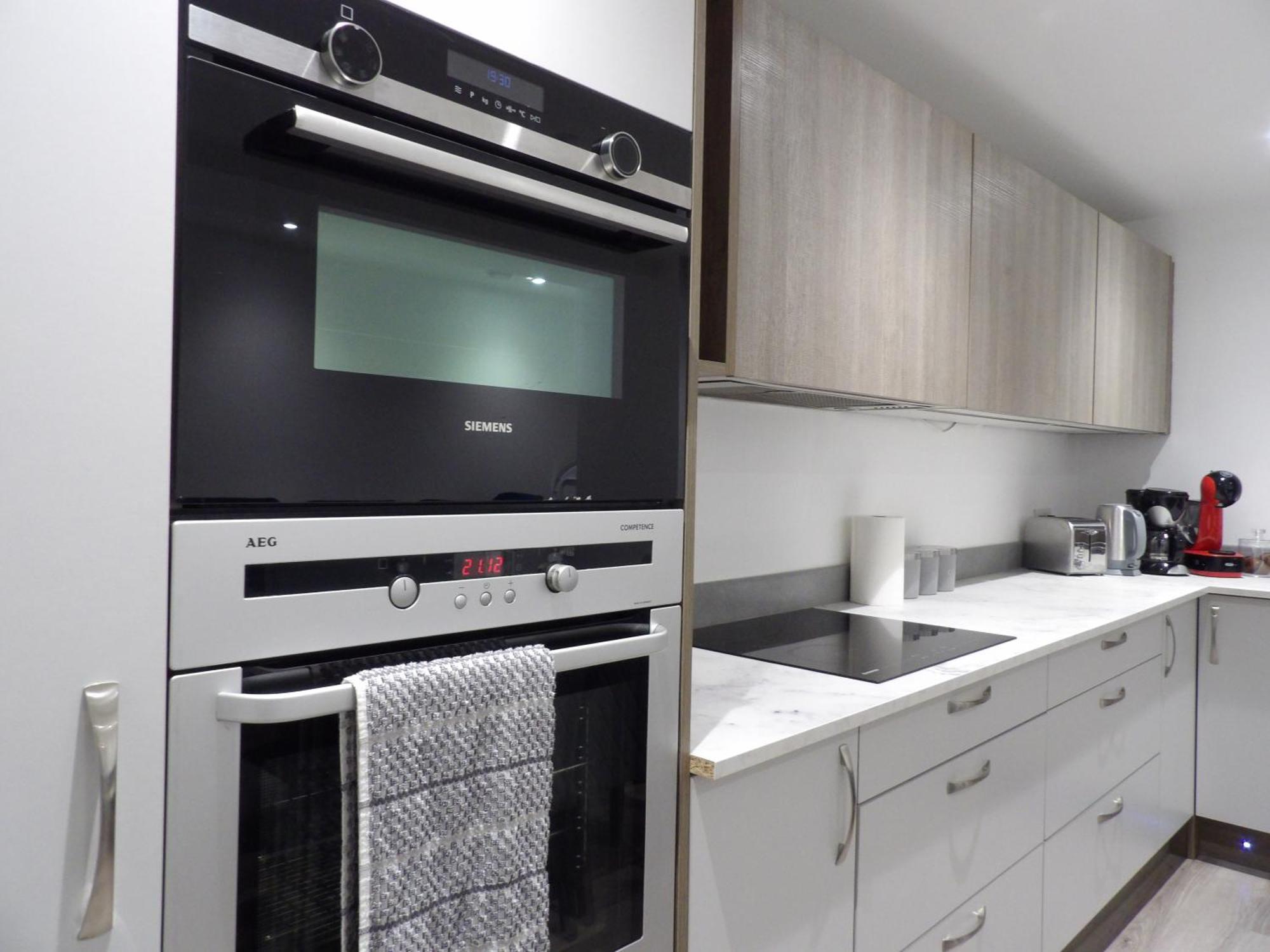 Lovely 3 Bedroom Apartment With Private Garden In Edinburgh City Centre Buitenkant foto