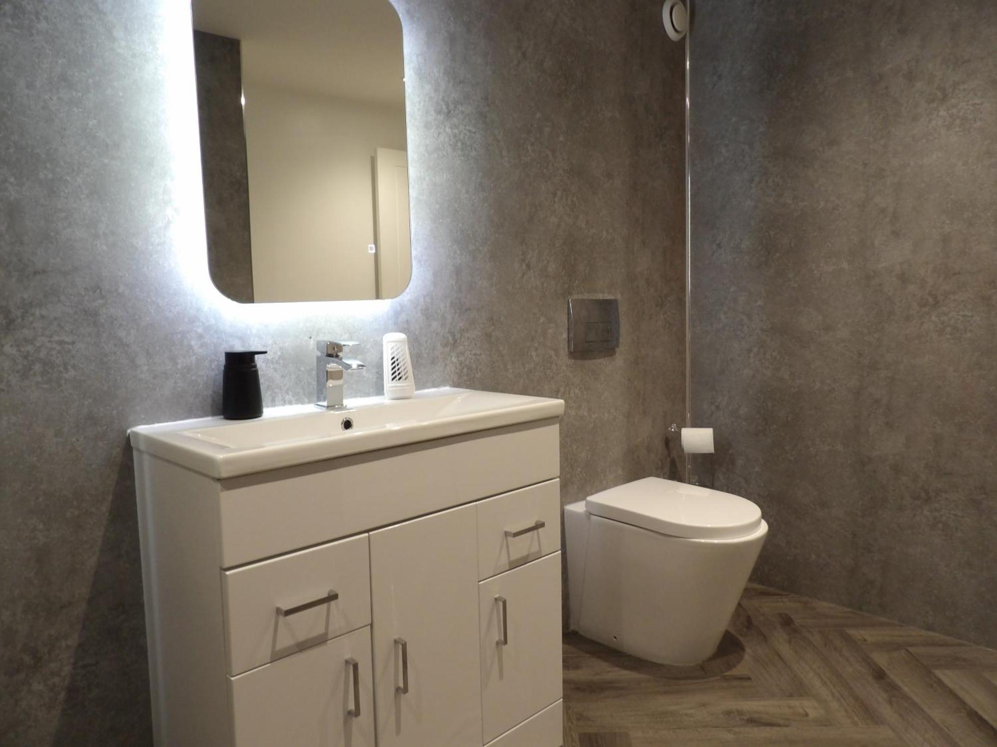 Lovely 3 Bedroom Apartment With Private Garden In Edinburgh City Centre Buitenkant foto