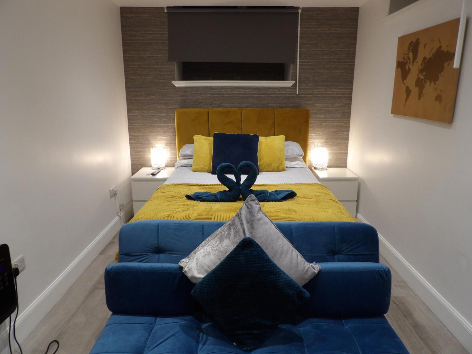 Lovely 3 Bedroom Apartment With Private Garden In Edinburgh City Centre Buitenkant foto