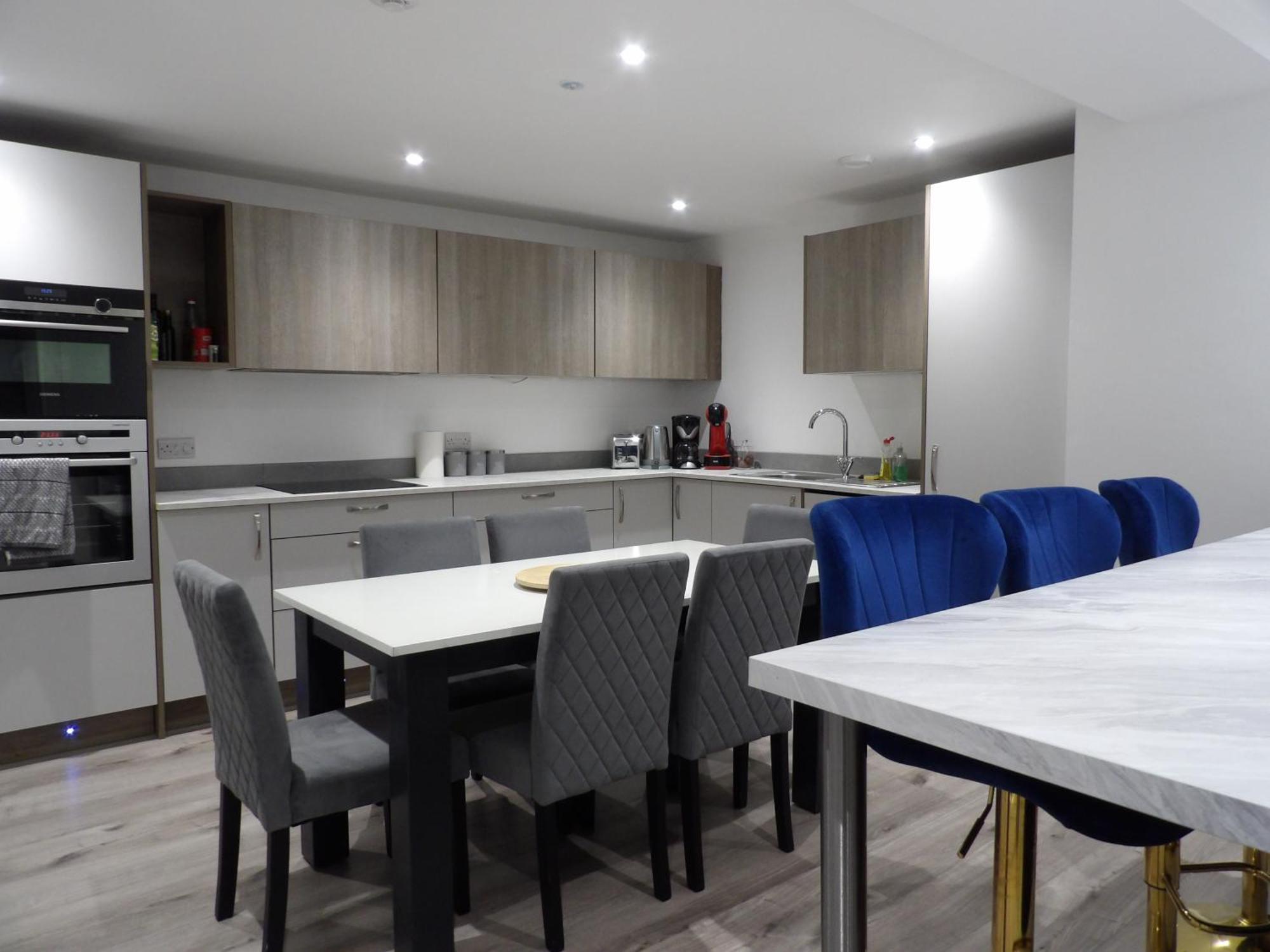Lovely 3 Bedroom Apartment With Private Garden In Edinburgh City Centre Buitenkant foto
