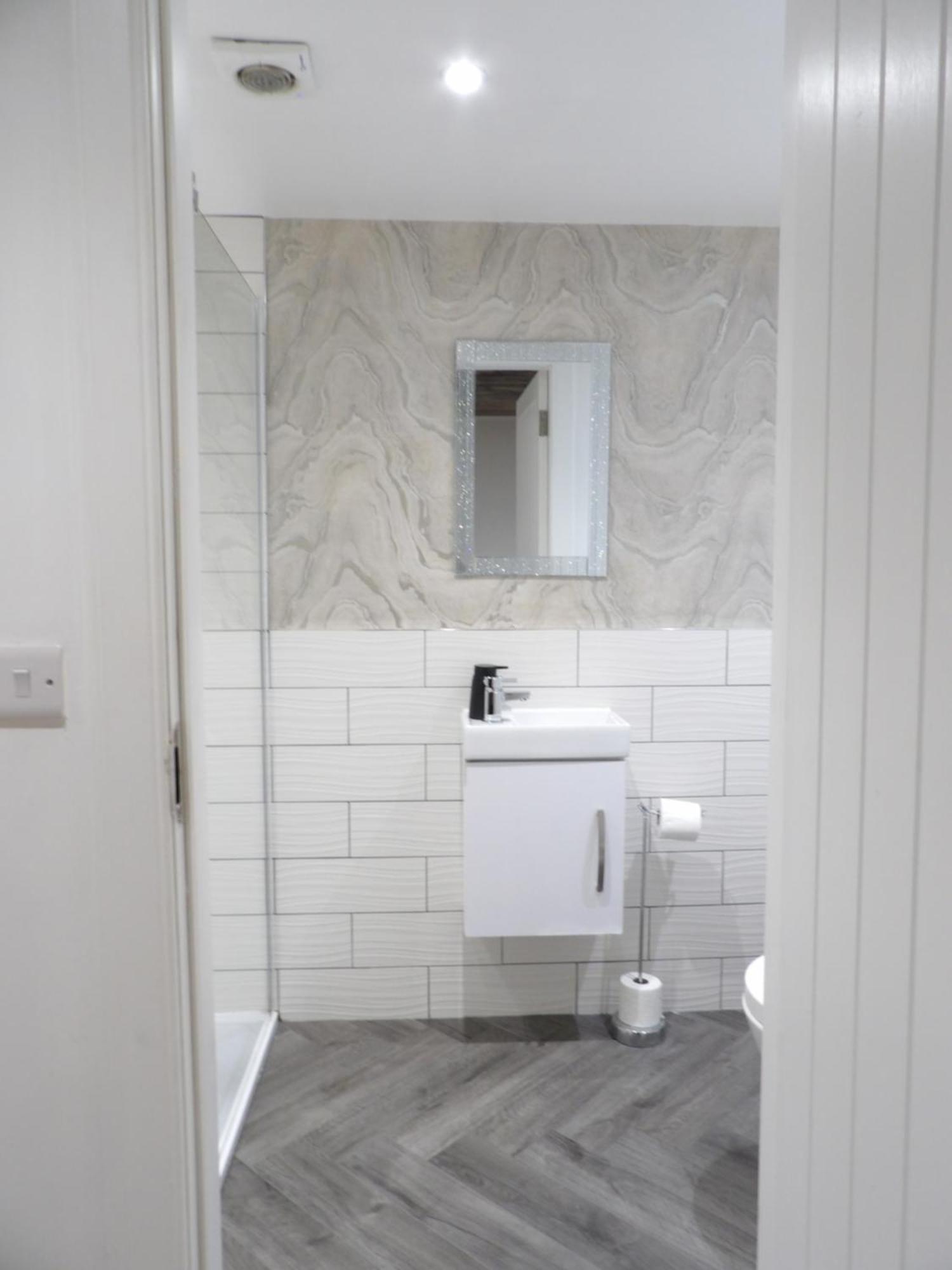Lovely 3 Bedroom Apartment With Private Garden In Edinburgh City Centre Buitenkant foto